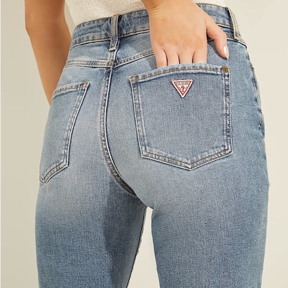 New GUESS Abrasion detail relaxed-fit denim Jeans SZ 27 - Picture 10 of 10